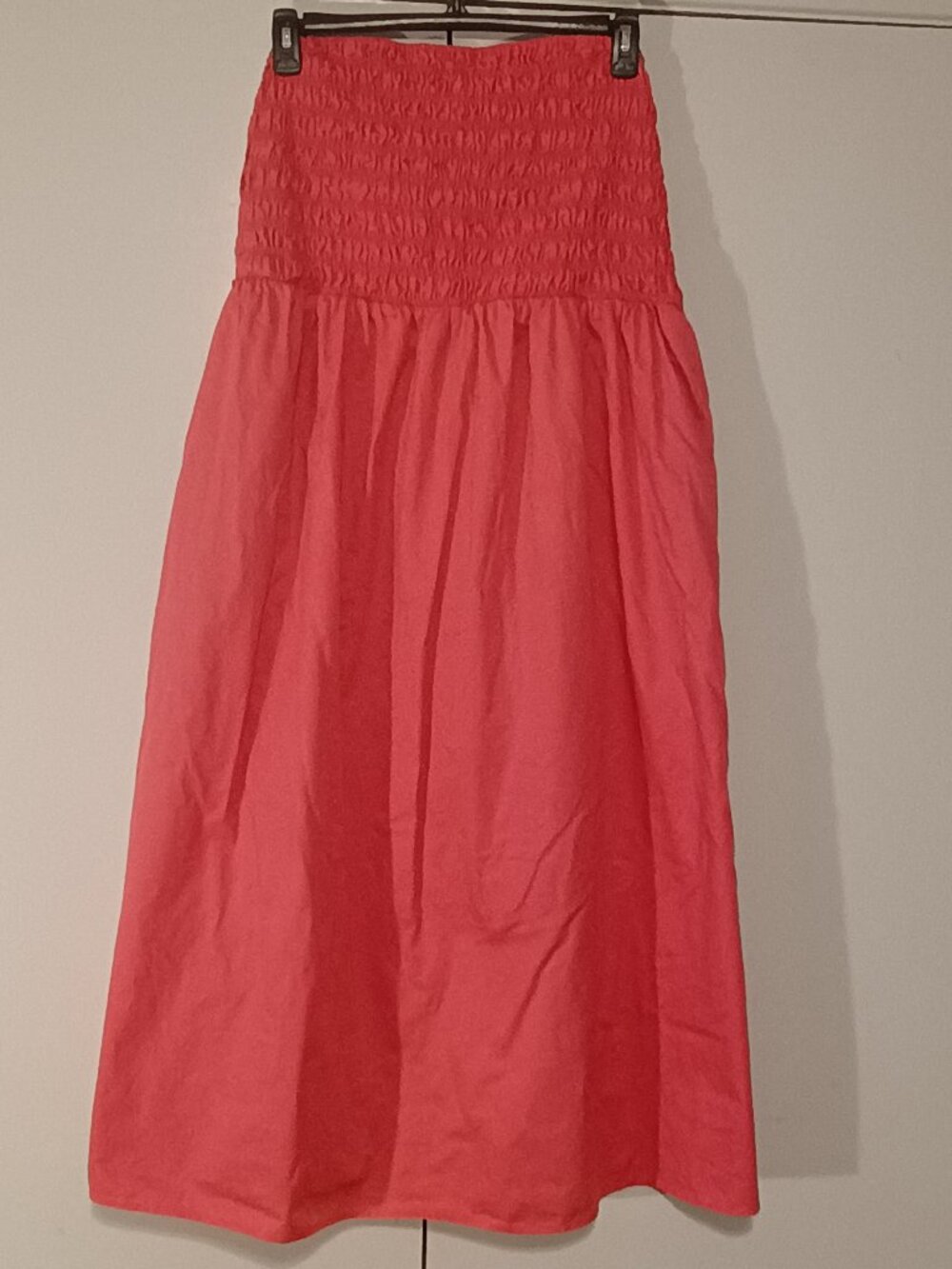 Old Navy Women’s 2X Coral Pink 100% Cotton Smocked Strapless Maxi Dress - Picture 2 of 7